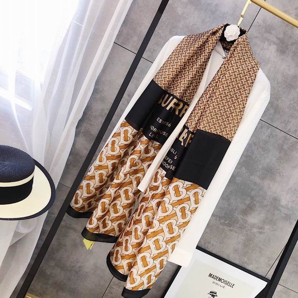 B**rry scarf